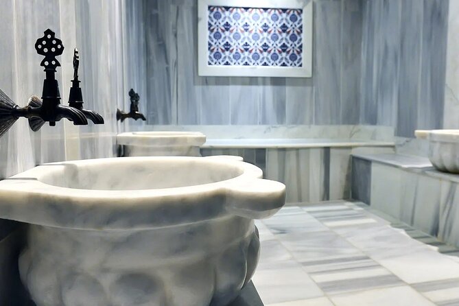 Traditional Turkish bath with Massage and Sauna - The 45-minute massage is the main event