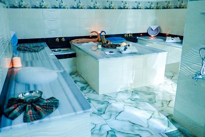 Turkish bath and full body massage Turkish hammam - The peeling treatment and smoother skin