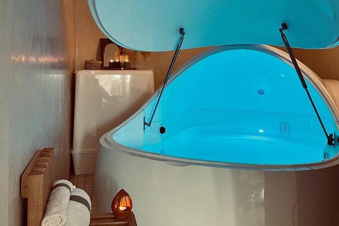 Ultimate relaxation Pack 45min floating session and 45min Massage - Key points at a glance