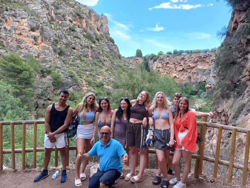 Valencia: Montanejos Thermal Spring & Girlfriend Waterfall - Lunch, water, and what you actually receive