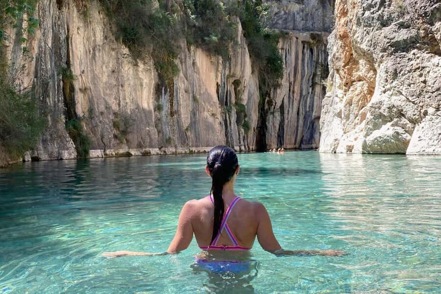 Valencia: Waterfalls and Thermal Springs Tour with Swimming - The Bridal Veil waterfall starts the day with drama