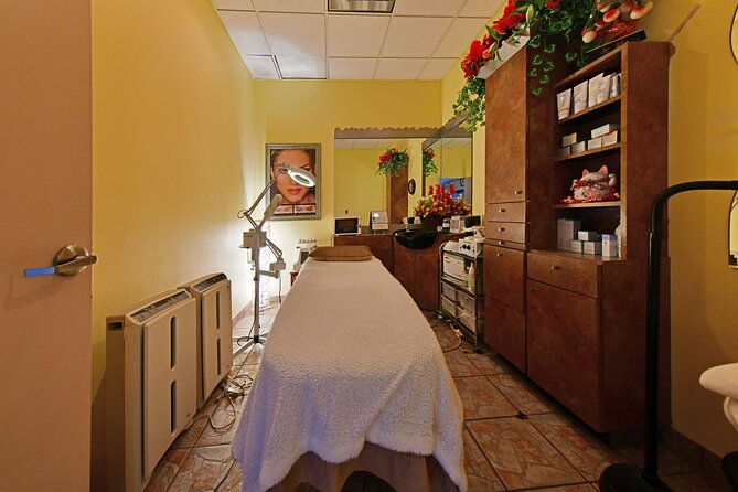 VIP 90-Minute Reflexology & Hot Stone Massage Combo - Why the private couples’ room matters