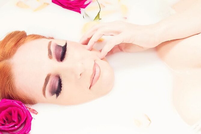 VIP Moroccan Hammam with Full Body Massage, Sauna and Jacuzzi - The Cleopatra Face Mask