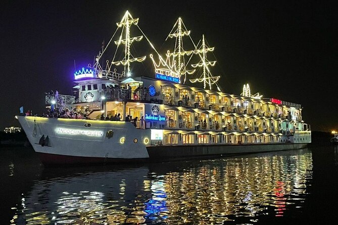 Water Puppet Show/ Foot Massage - Dinner Cruise Saigon Night Private Tour - Who will get the most from this private evening