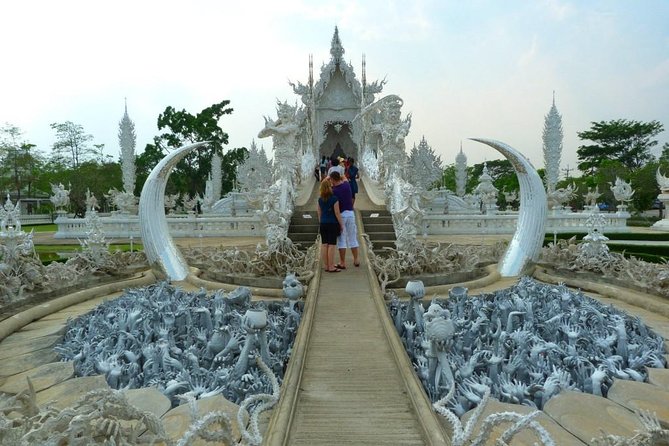 White Temple, Black House Museum and Hot Spring Tour from Chiang Mai (SHA Plus) - Starting at Mae Kajan hot spring