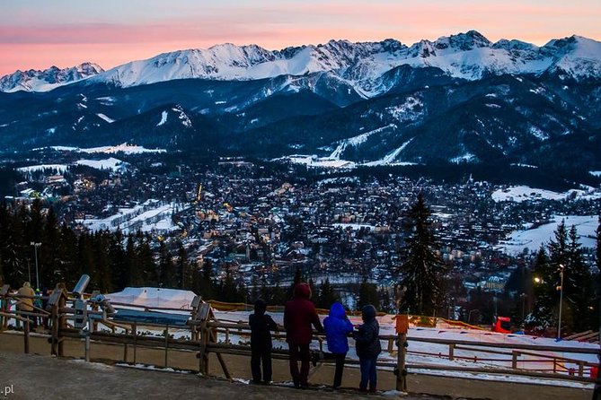 Zakopane & Thermal Hot Springs with Private Vehicle - Chocholow and the old wooden village