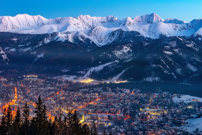 Zakopane to Chocholow Thermal Pools All Day Ticket with Pickup - The guides shape the day